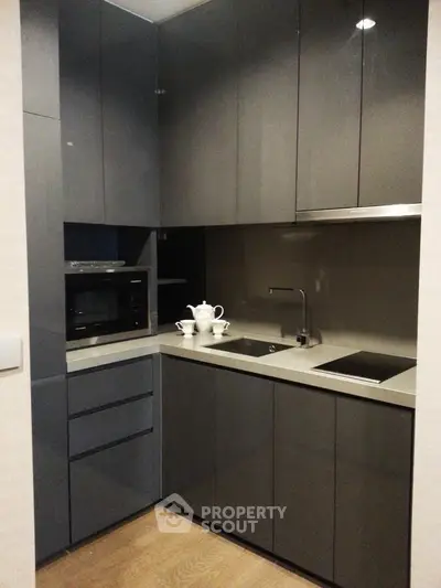  1 Bedroom Condo at The Diplomat Sathorn-2