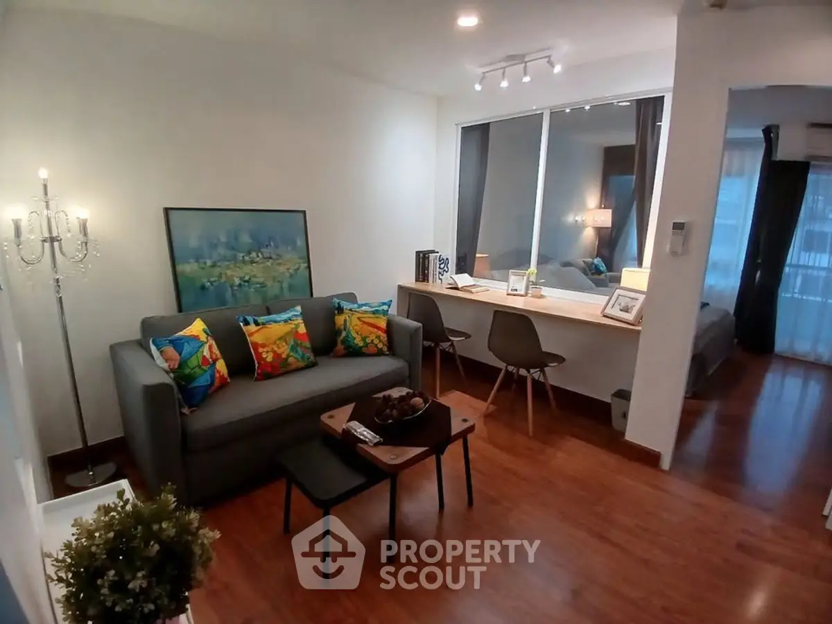 Chic modern living room with colorful accents and cozy ambiance