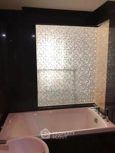 1 Bedroom Condo at Rhythm Sukhumvit 50-4