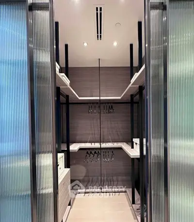 Screenshot 2569-03-19 at 21.30.01.jpg