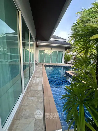 image_rental-27805903