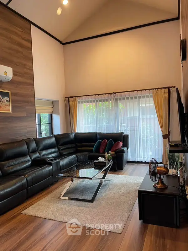 image_rental-10895529