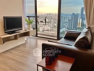  2 Bedrooms Condo at Whizdom Essence Sukhumvit-3
