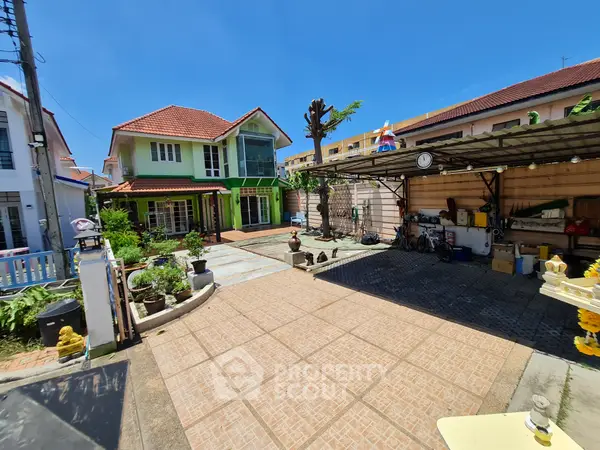 image_rental-5986475