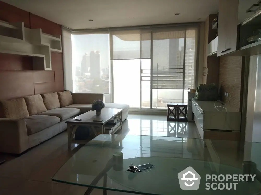  2 Bedrooms Condo at Watermark Chaopraya River-1