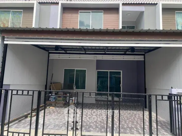 image_rental-8828579