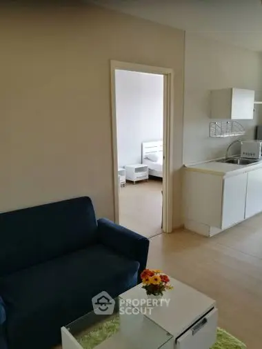 Fully Furnished 2 Bedrooms Condo at Plum Condo Central Station Phase 2-3
