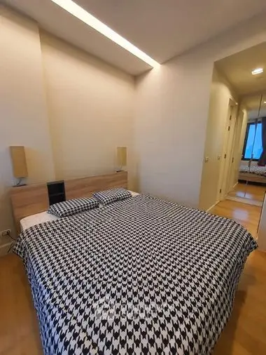 Fully Furnished 1 Bedroom Condo at Equinox Paholyothin Viphavadee Bedroom
