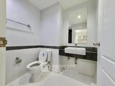 Modern bathroom with sleek design and elegant fixtures