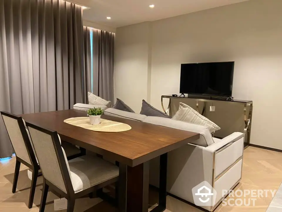  1 Bedroom Condo at The Reserve ทองหล่อ 2-7