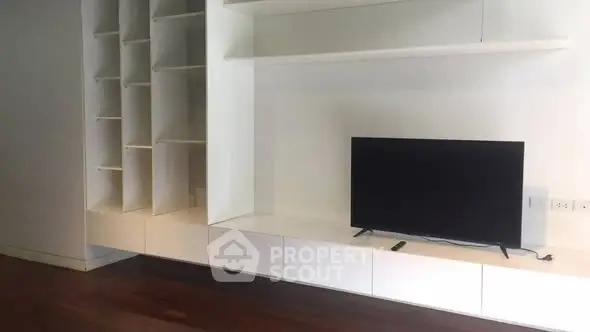 image_rental-30246055