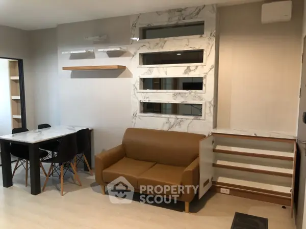 image_rental-5271925