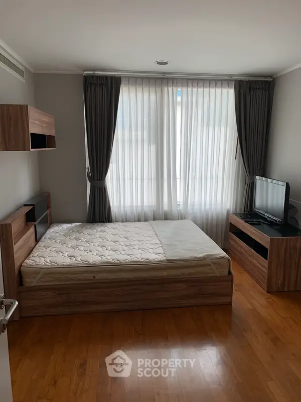 คอนโด 3-ห้องนอน ที่ บ้าน สิริฤดี คอนโดมิเนียม ใกล้ BTS เพลินจิต