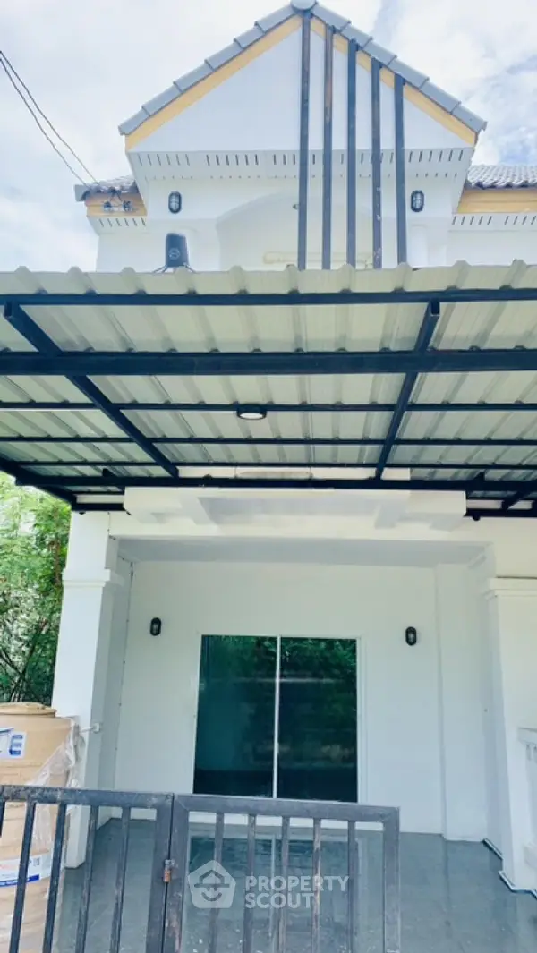 image_rental-20361429