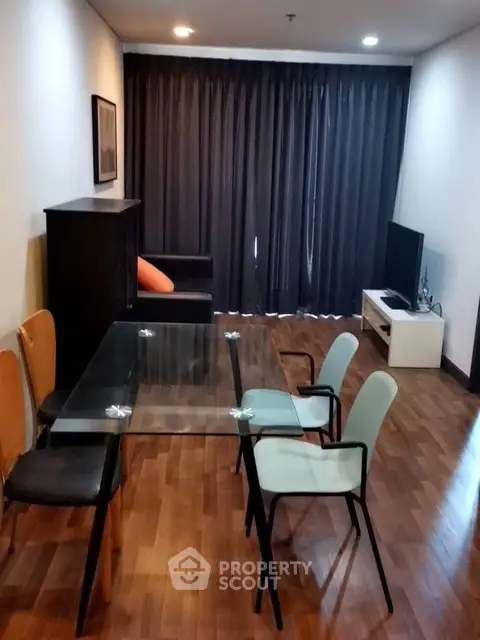 image_rental-8439503