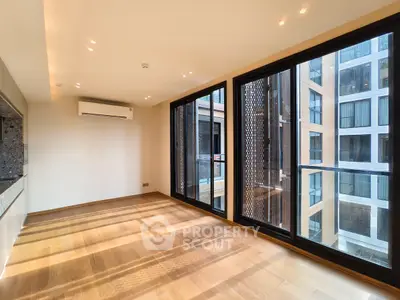 image_rental-31774115