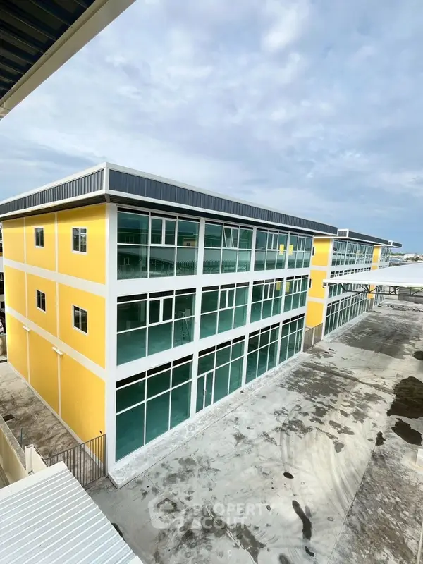 image_rental-27690244