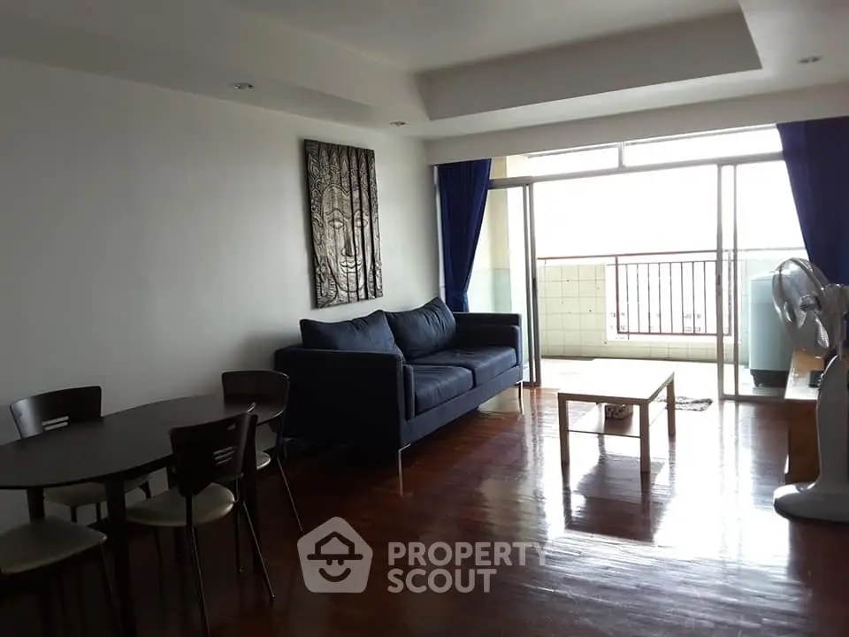  1 Bedroom Condo at Monterey Place Sukhumvit 16-1