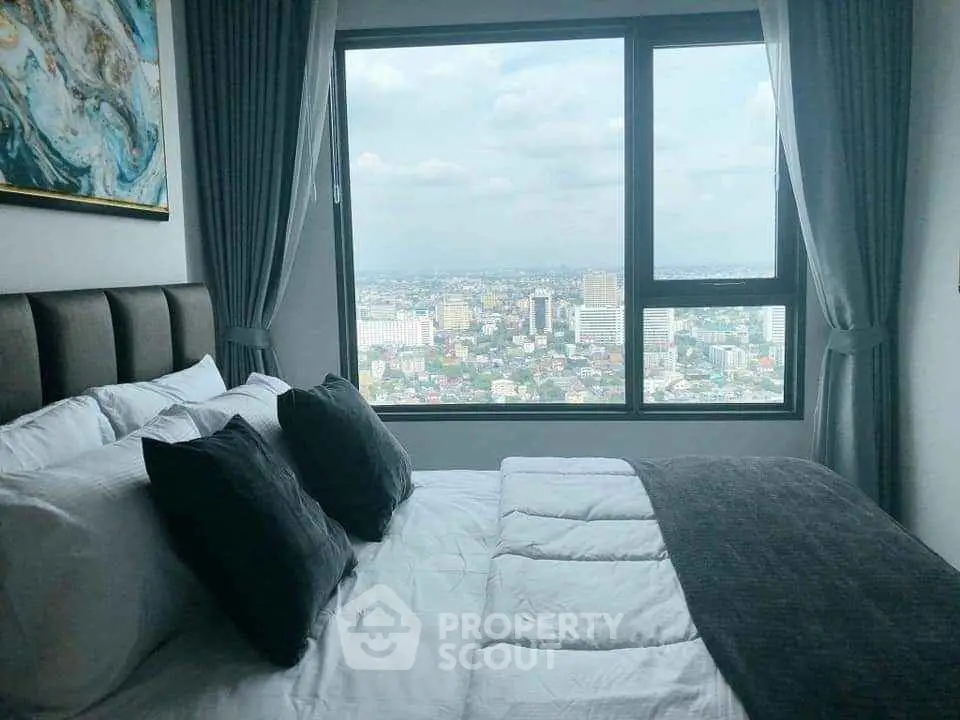 Fully Furnished 1 Bedroom Condo at Life Ladprao-1