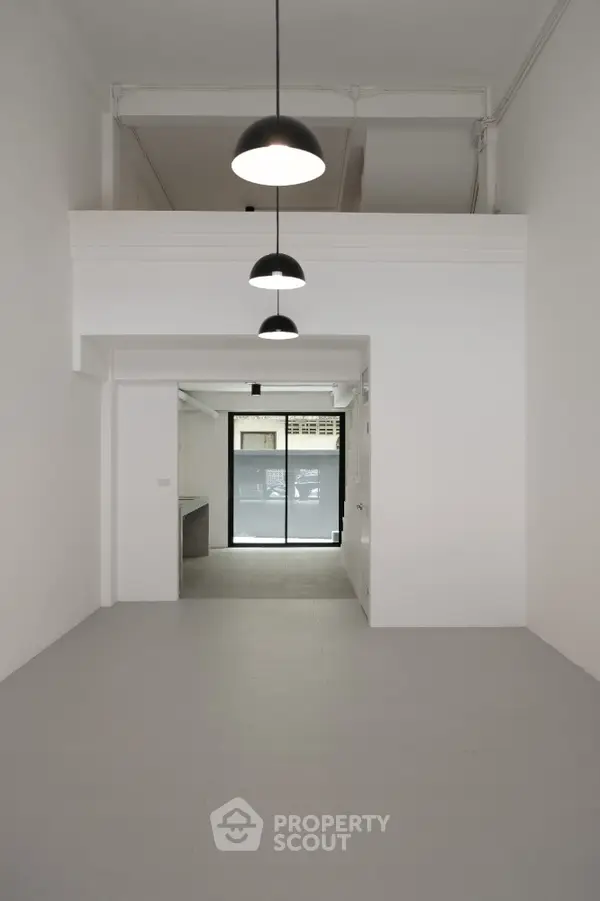 image_rental-12683393