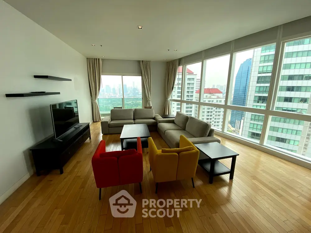  3 Bedrooms Condo at Millennium Residence Sukhumvit Condominium-16
