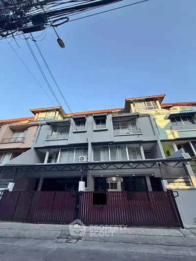 image_rental-30868171