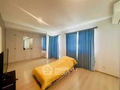 2898652-6-Photoroom (1).png