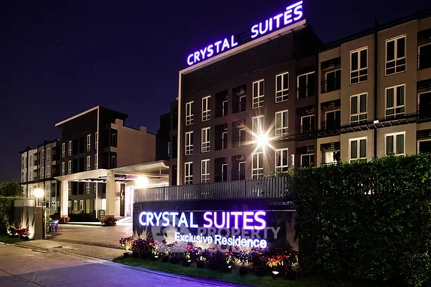 Fully Furnished 1 Bedroom Apartment at Crystal Suites Suvarnabhumi Airport-1