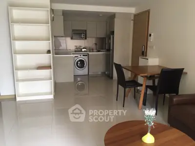  2 Bedrooms Condo at Socio Reference 61-3