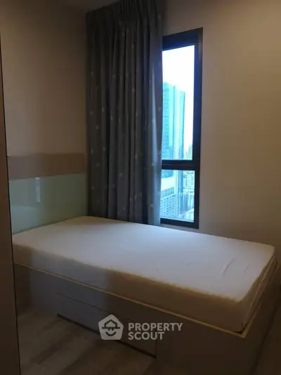 Fully Furnished 2 Bedrooms Condo at Centric Ari Station-3