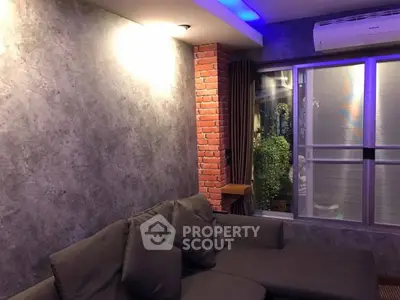 image_rental-30465757