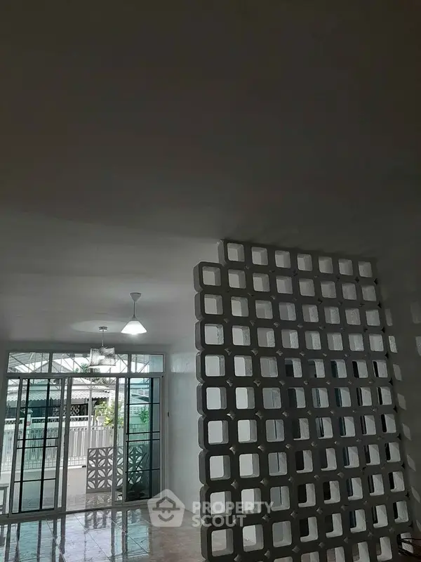 image_rental-13703502