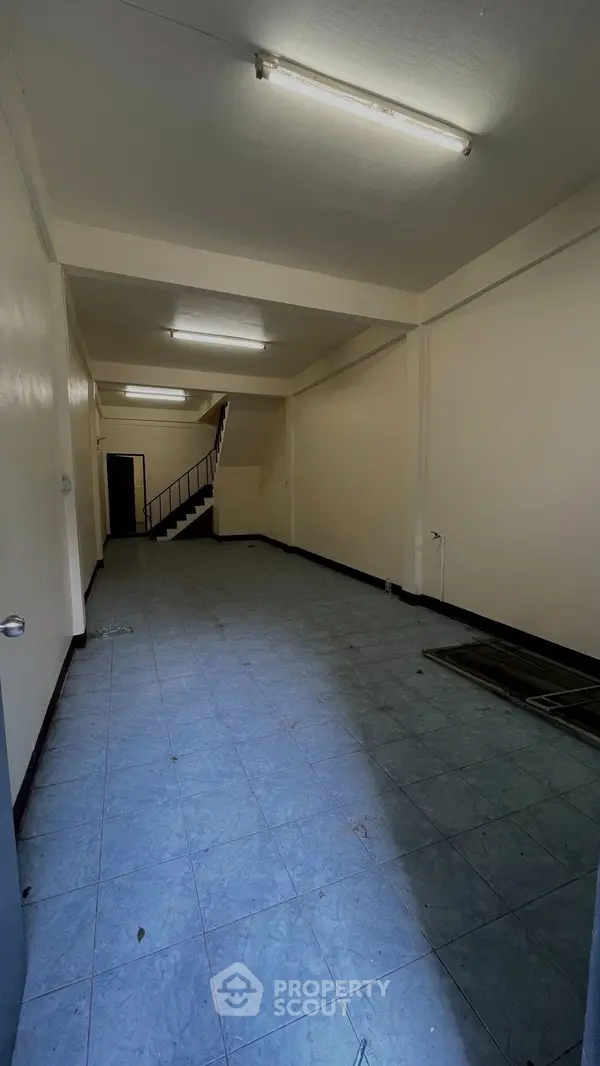 image_rental-28065612