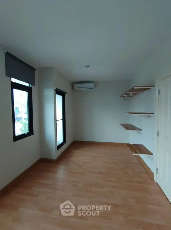 image_rental-16748617