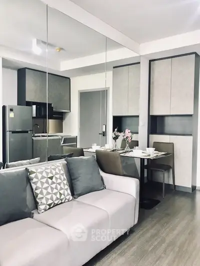  1 Bedroom Condo at Ideo Phahoi Chatuchak-2