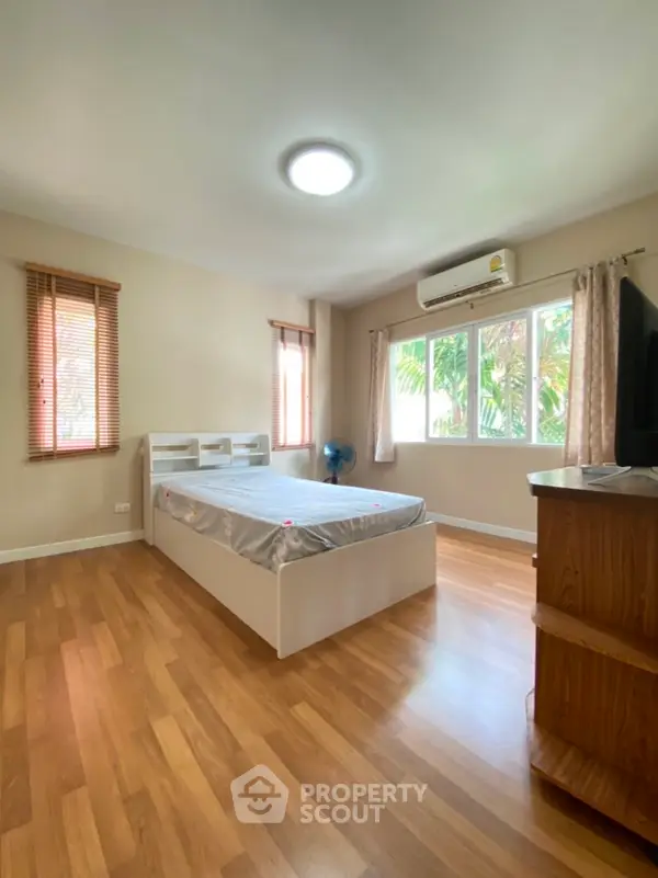 image_rental-7768802