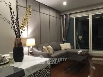 Elegant living room with modern decor and cozy ambiance