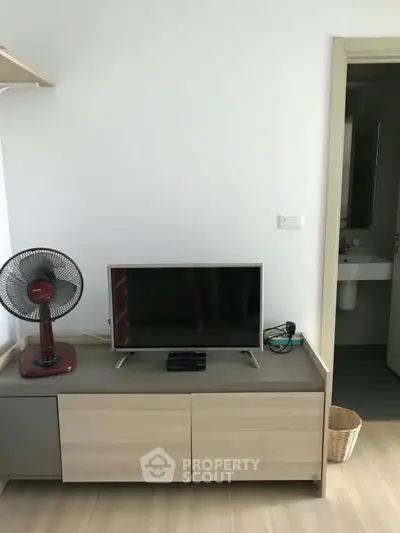  1 Bedroom Condo at The Base Rama 9 Ramkhamhaeng-2
