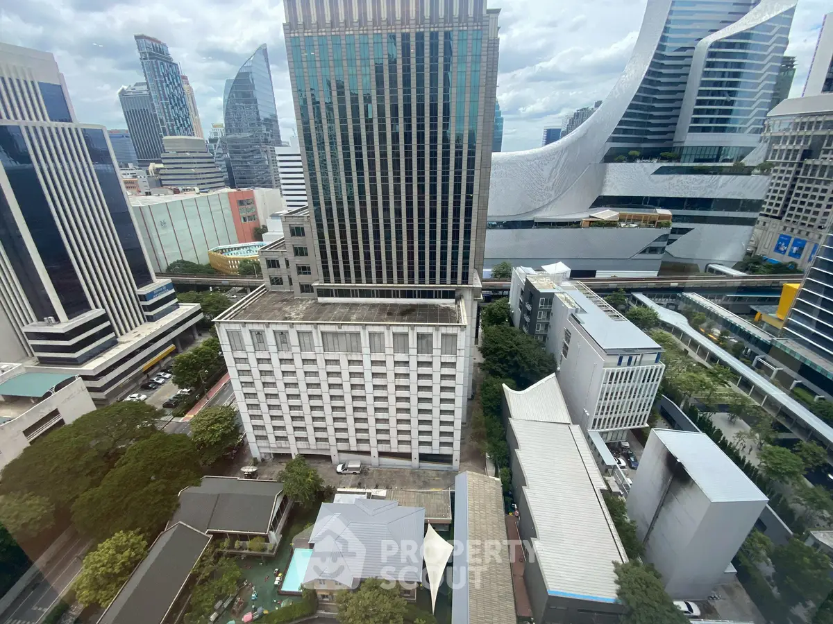 Stunning cityscape view showcasing modern skyscrapers and urban architecture.