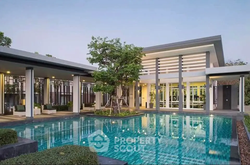 Luxurious modern villa with stunning pool and elegant architecture, perfect for upscale living.
