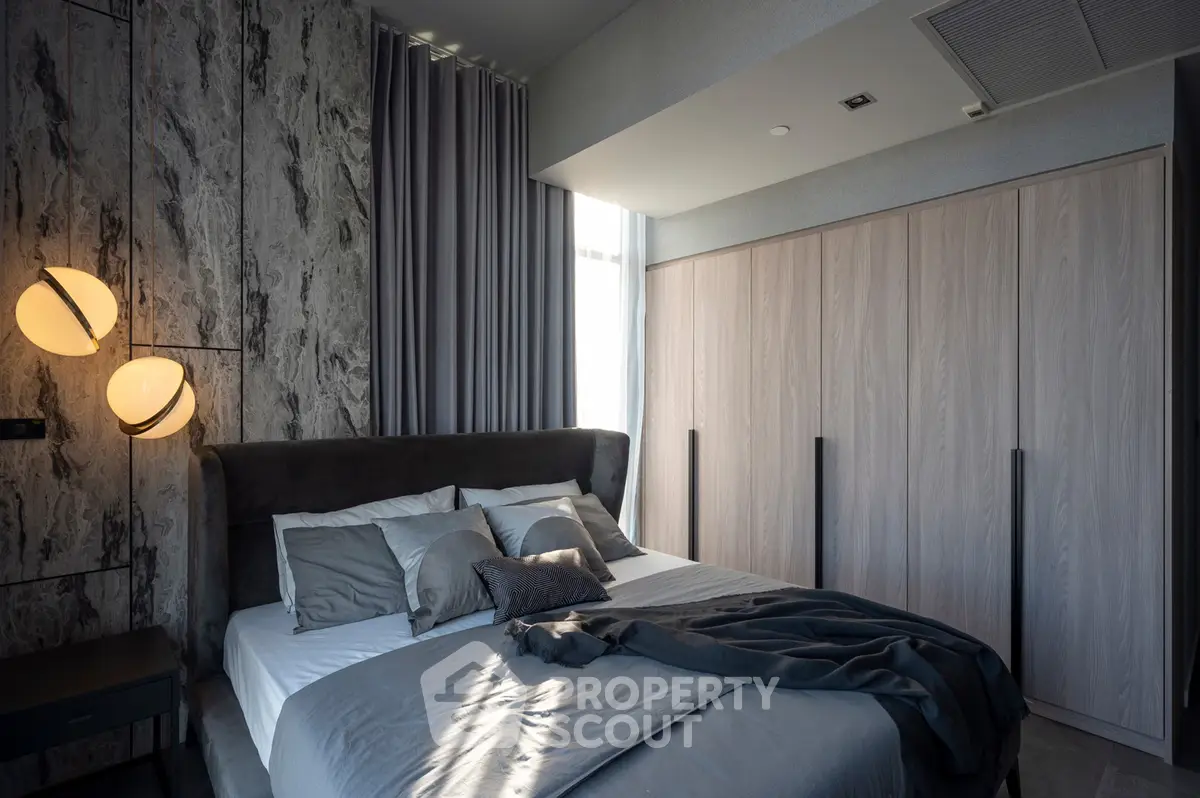 2 Bedrooms Condo at The Lofts Asoke-1