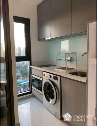 Fully Furnished 1 Bedroom Condo at Rhythm Sukhumvit 36 38-3