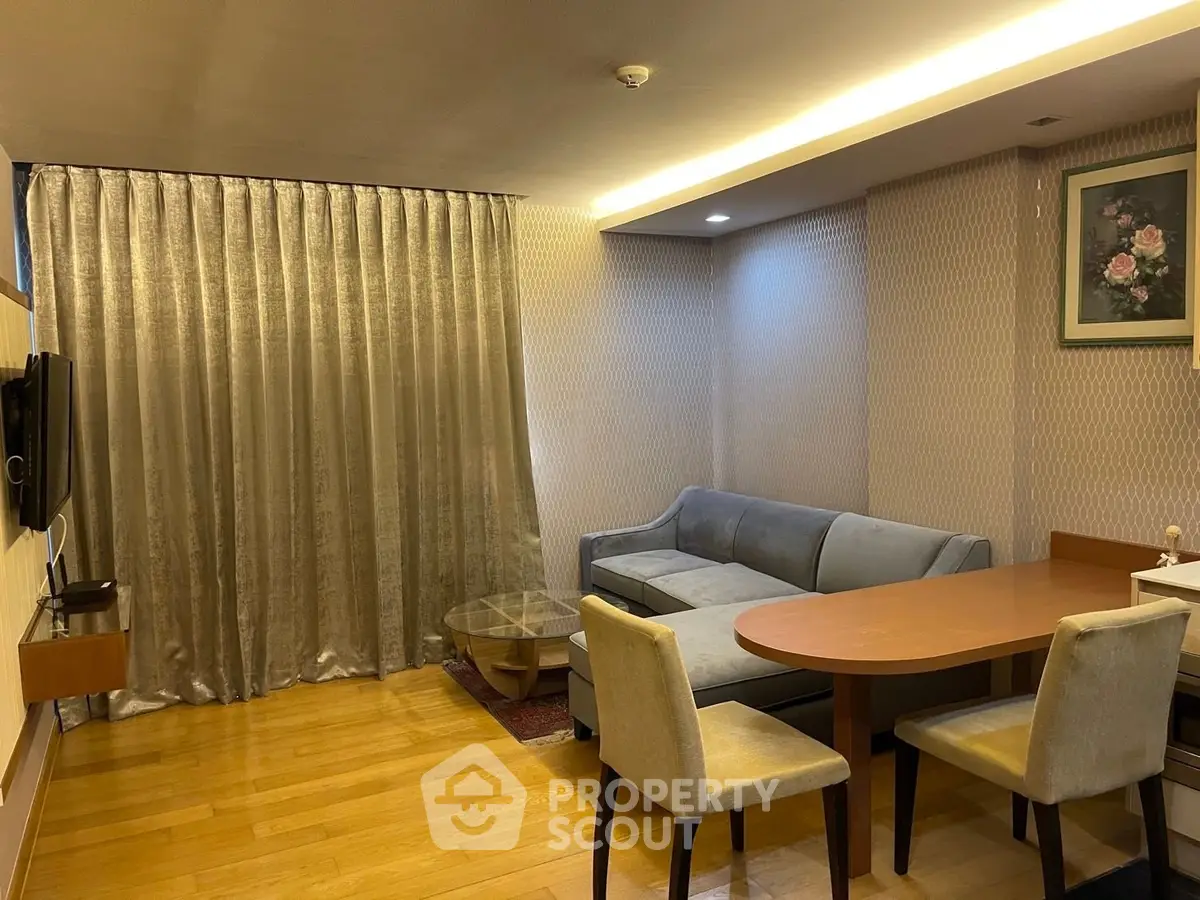 Cozy living room with modern furniture and elegant decor, perfect for relaxation and entertainment.