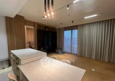 image_rental-30302654