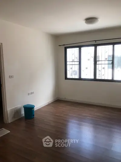 image_rental-18207934