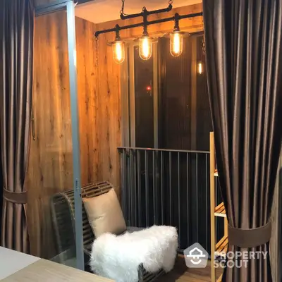 Fully Furnished 1 Bedroom Condo at Ideo Mobi Sukhumvit-4