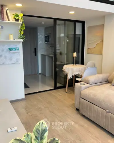 Screenshot 2568-11-12 at 21.25.38.jpg