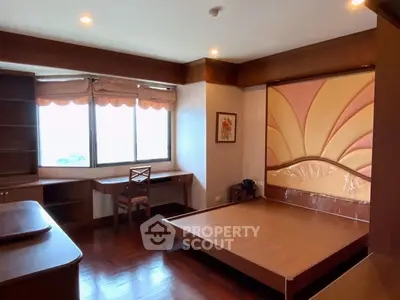  3 Bedrooms Condo at Pm Riverside Condominium-5