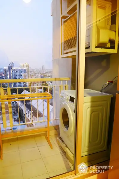  1 Bedroom Condo at Rhythm Ratchada Huaikwang-2