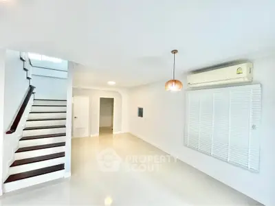 image_rental-26832170